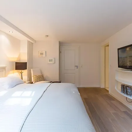 Strandlaeufer Im Haus Suedstrand 威克奥夫弗尔